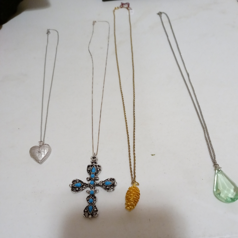 Set of four necklaces